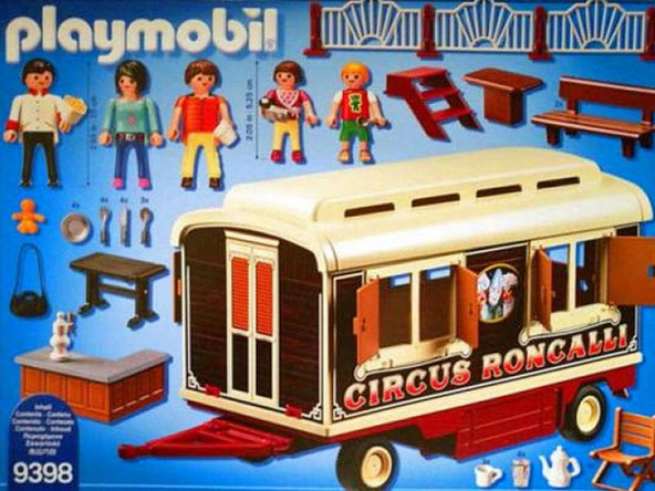 Im Paket Playmobil 9398 sind 44 Einzelteile enthalten.