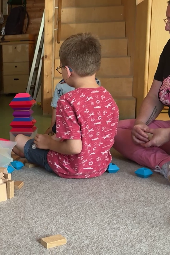 WORTREICH: Sprachförderung durch gemeinsames Spielen und Erleben