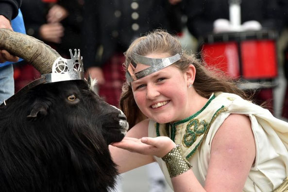 El Rey Puck y la Reina de la Feria. Killorgin, Irlanda.
