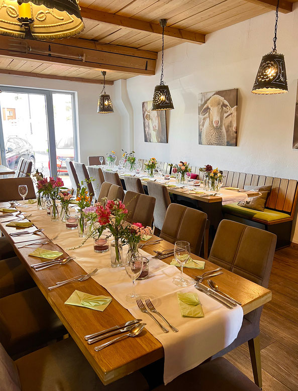 Einblick in unser Restaurant Stall