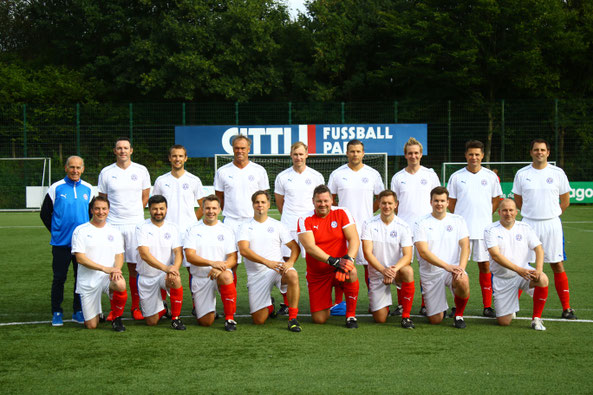 Die Traditions-Elf der KSV Holstein im CITTI FUSSBALL PARK in Kiel-Projensdorf