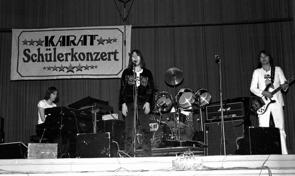 Karat-Konzert 1977 im Kino Babylon. Links am Keyboard: Ed Swillms © pressefoto-uhlemann.de