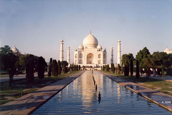 1988 - Taj Mahal, Agra, India. Photo taken by Anthony Zois.