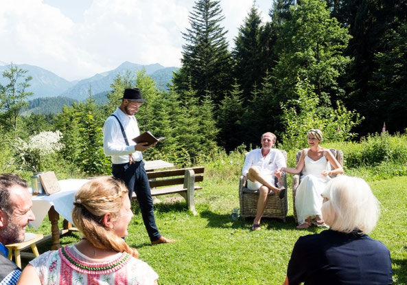 Freie Trauung Bayern, Freier Trauredner Bayern, Hochzeitsredner, Strauß und Fliege, Hochzeitsblog, Heiraten in den Bergen