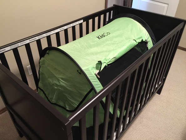 PeaPod Plus Travel Tent for Baby Sleep While on a Family Vacation