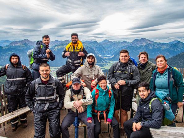 Integrationsprojekt Wanderglück auf dem Gräner Höhenweg zum Füssener Jöchel und weiter hinab zum Haldensee.