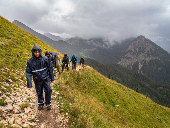 Wanderung des Integrationsprojekts Wanderglück zur Bad Kissinger Hütte und auf den Aggenstein in den Tannheimer Bergen.