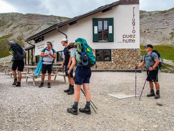 Impressionen der Dolomiten auf unserer Mehrtageswanderung Etappe 1 von Wolkenstein zur Puez Hütte, im Naturpark Puez-Geisler.