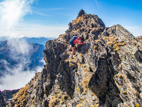 Die Kreuzjöchlspitze trägt zwar kein Gipfelkreuz, doch die Aussicht von hier oben ist perfekt.