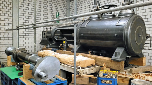 Restauriert und gut gelagert: So fand man die Dampfmaschine in Warstein vor.