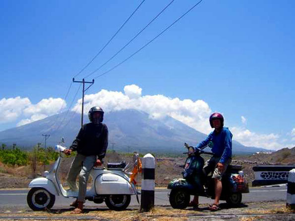 Vespas with mt agung