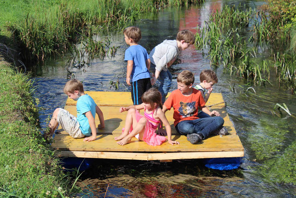 Flossfahrt auf dem Leewasser