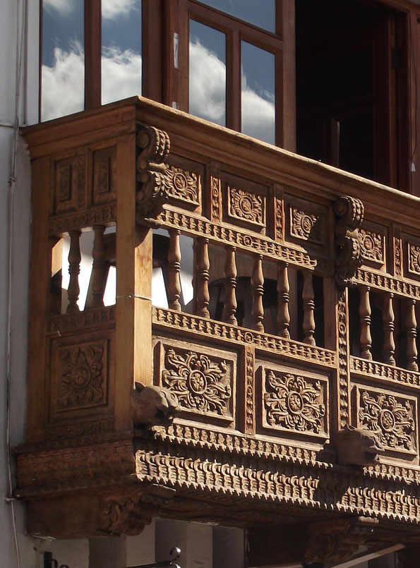 puma architecture Cusco Peru balcony