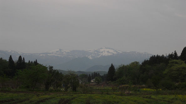 Mt. Kattadake, Mt. Kumanodake (Zao Peaks, from Kawasaki, Miyagi)