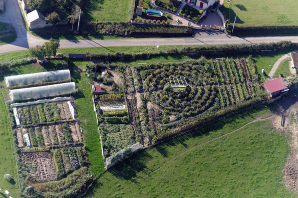 Jardin mandala en permaculture à 90km de Dijon