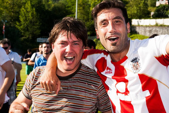 Ramón Castelo y Rubén Carreño, juntos ahora en el banquillo del Laudio. Foto: Iñigo Larreina.