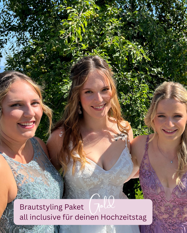 xklusives Brautstyling-Paket Gold: All-Inclusive Bridal All Day mit Airbrush, Make-up und Frisur für die Braut, zwei Begleitpersonen inklusive sowie Touch-Up-Service vor Ort für ein perfektes Styling den ganzen Hochzeitstag.