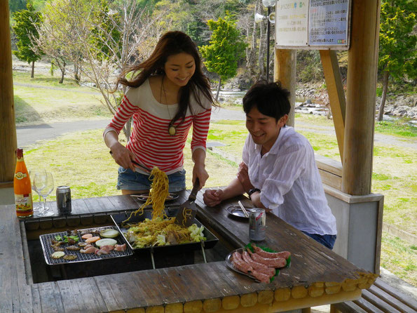 標準焼肉セット　個別ブース　川沿い　ペット連れＯＫ　四季の森バーベキューブース　ｂｂｑ　ドッグラン　雨でもＯＫ　デイキャンプ　グランピング　岐阜　板取川　釣り　モネの池   バーベキュー