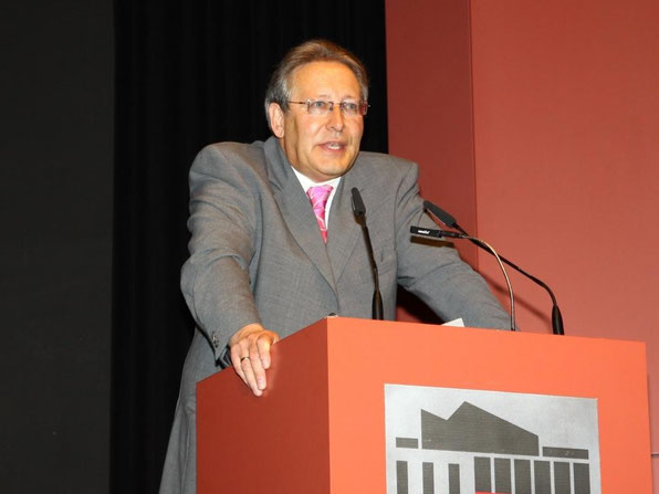 Rektor Joachim Paul bei seiner Ansprache