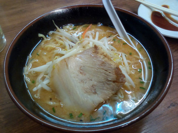 チャーシューがうれしい「味噌ラーメン」