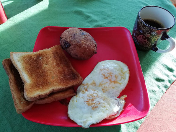 朝食。ハッシュドポテトおいしかった。