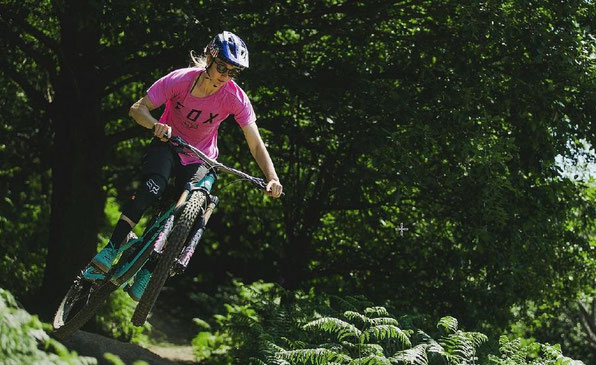 Canyons Spectral MY21 erscheint in 2021 mit neuen Specs und frischen Farben.