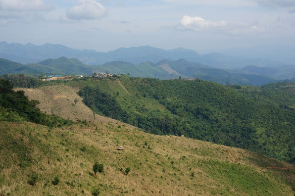 Entre la frontière et Muang khua