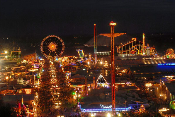 Oktoberfest München (Bild: Anton Funzel - pixelio.de)