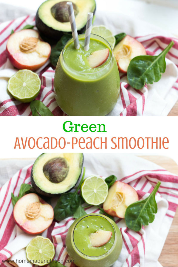 This creamy green smoothie with avocado and peaches is a refreshing and healthy recipe to start the morning! 
