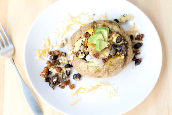 Healthy vegetarian baked breakfast potatoes recipe!  Perfect light, protein-packed breakfast! 