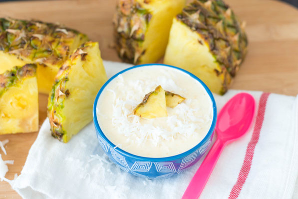 This simple pineapple coconut smoothie bowl recipe makes a great breakfast or healthy dessert! 