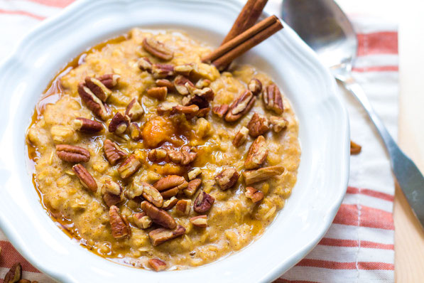 This warm and creamy oatmeal with pumpkin, cinnamon, and pure maple syrup is the ultimate healthy comfort food breakfast recipe for fall and winter!