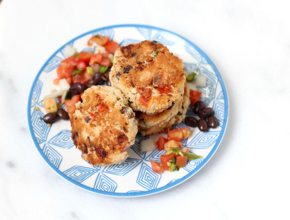 These easy, healthy Southwestern tuna cakes are the perfect make-ahead freezer-friendly recipe the whole family will love for lunch or dinner!