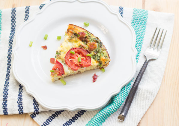 Breakfast for dinner just got a little more fun with this flavorful (plus gluten free) "BLT" frittata recipe!