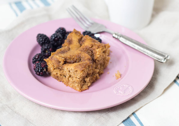 This light cinnamon buttermilk coffee cake is the perfect recipe for a relaxing weekend brunch! 