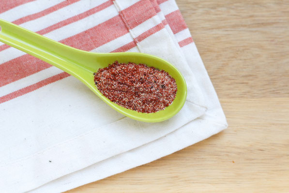 These BBQ roasted chickpeas are the perfect substitute for chips! If you like salty, crunchy treats but still want a high-fiber, high-protein snack, this recipe is for you!