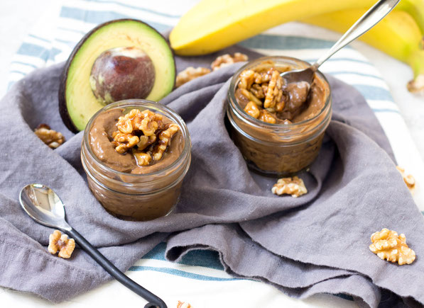 This vegan chocolate pudding with candied walnuts is the perfect healthy summer dessert!  It only takes a few minutes to make and is packed with flavor!  #AD