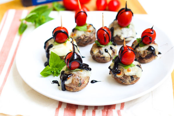 Caprese-stuffed mushroom cheeseburger bites are a fun, flavorful, and lighter appetizer perfect for football season!  #homemadenutrition #mushrooms #AD