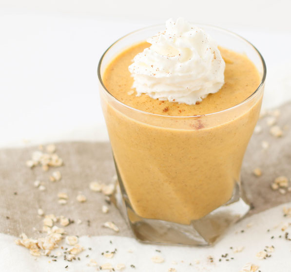 Pumpkin pie protein smoothie recipe perfect for a fall morning!