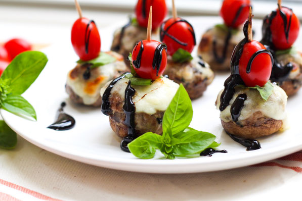 Caprese-stuffed mushroom cheeseburger bites are a fun, flavorful, and lighter appetizer perfect for football season!  #homemadenutrition #mushrooms #AD