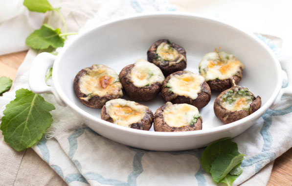 Just five-Ingredients to these easy low-carb and gluten free mozzarella-spinach Italian stuffed mushrooms!