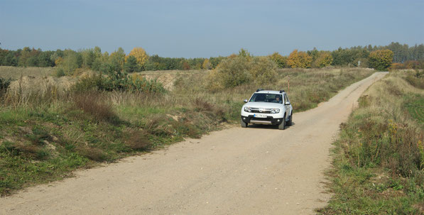 Schotterweg im Warnowtal - SUV-Roadtrip