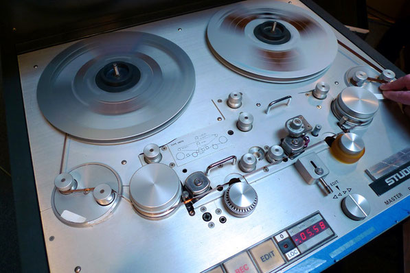 Studer A-80 re-built by Tim de Paravicini for MoFi (Half Speed: 71/2 lps/15 ups)　　この時のTapeはMFSL1-345 Frank Sinatra  タイトルは’ the Concert Sinatra Side A’ です。