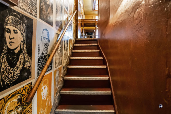 Stadtklause Bernburger Straße. Treppe zu den Räumen im Kellergeschoss.