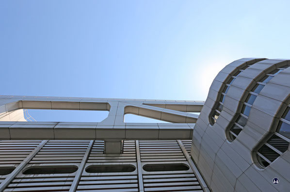as International Congress Centrum (ICC) Berlin. Seitlicher Hauptträger.