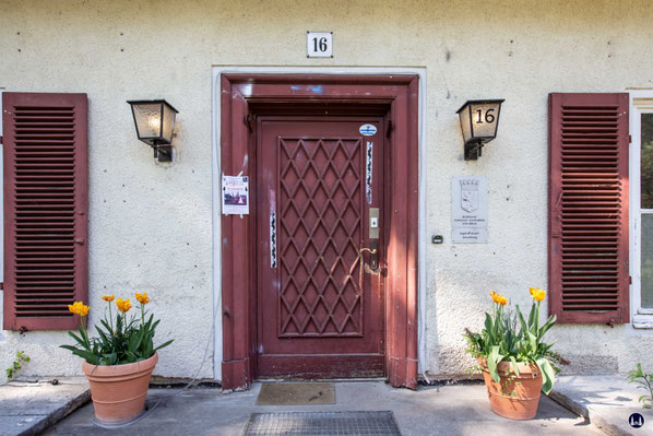 Haupteingang des ehemaligen Landhaus Bartel, heute Lortzingclub