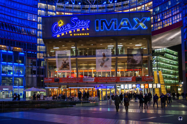 CineStar Kino im Sony Center Berlin. Der sog. Entertainment-Komplex mit dem IMAX..