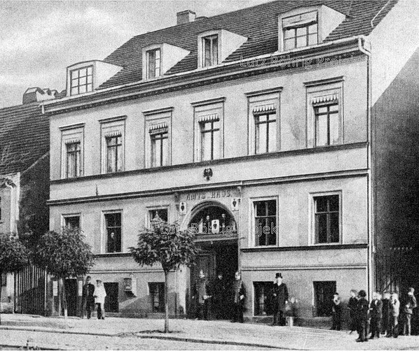 Das erste Rathaus - damals "Amtshaus" - von Schöneberg.