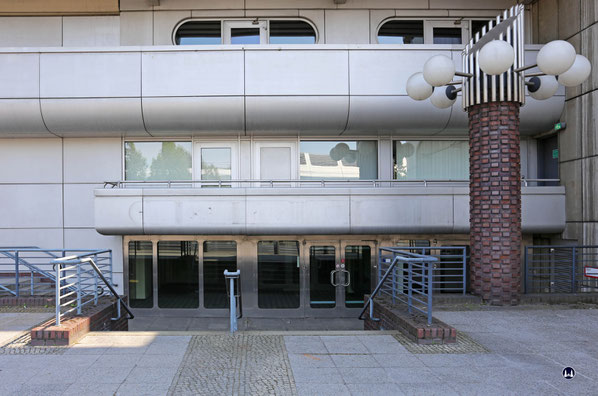Das International Congress Centrum (ICC) Berlin. Eingang Messedamm.