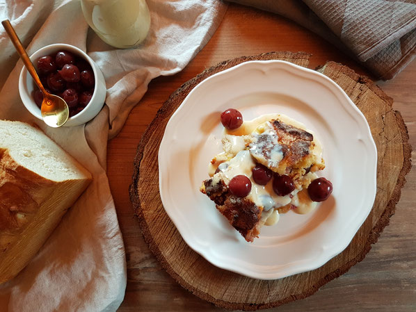 Kirschmichel mit Vanillesoße